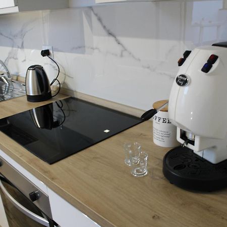 Idea Di Mare Villa คาปาชิ ภายนอก รูปภาพ